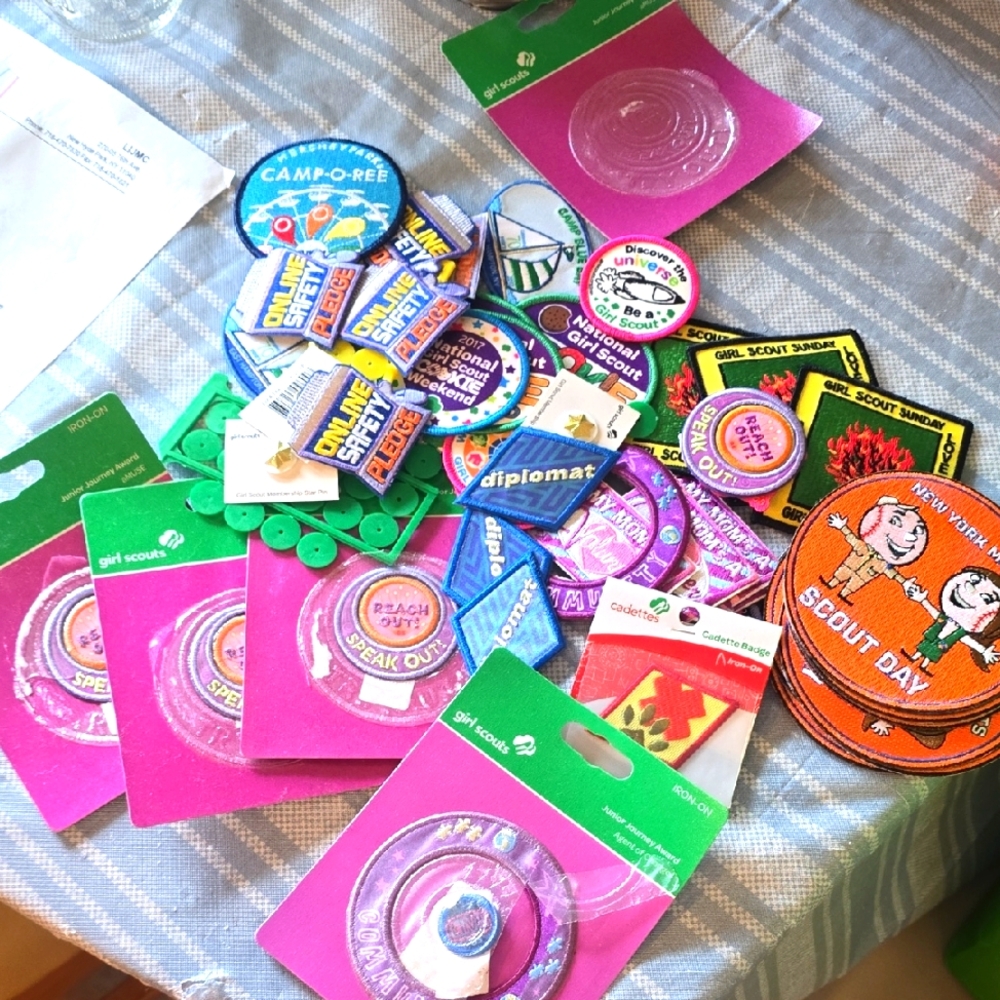 Girl Scout Patches, Stars And Backings
